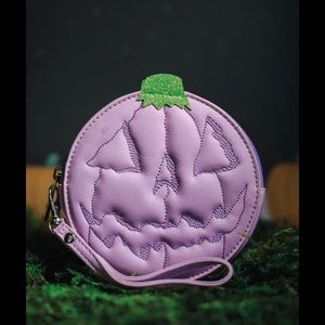 Lilac Pumpkin/ jack-o’-lantern wristlet 🎃